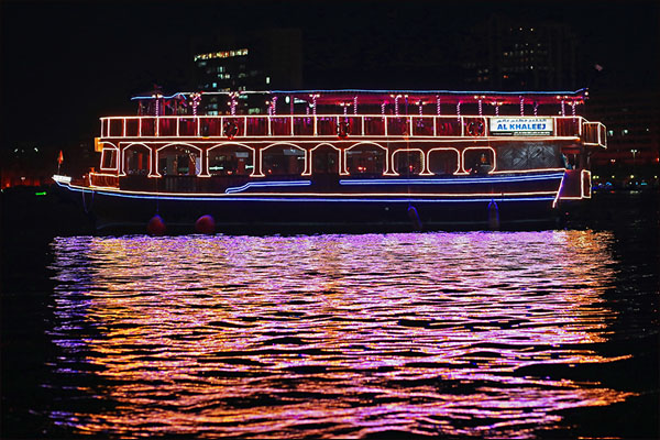 Dhow Cruise, Dubai 